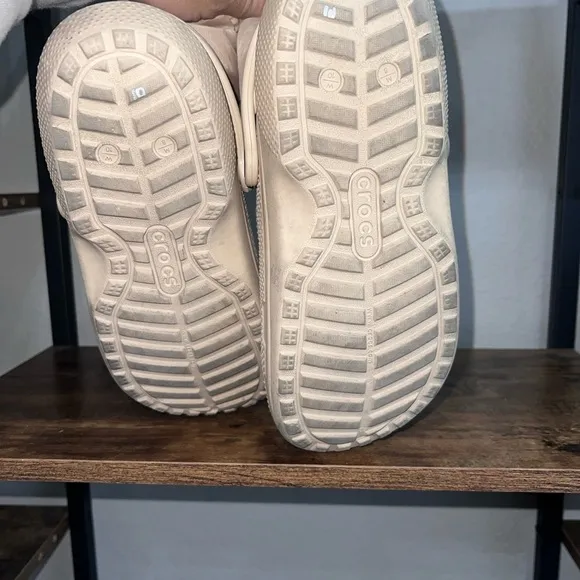 Crocs Classic Lined Neo Puff - Tan