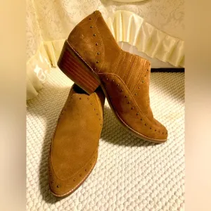 CROWN VINTAGE KAVITA WOMENS STUDDED SUEDE ANKLE BOOTS
