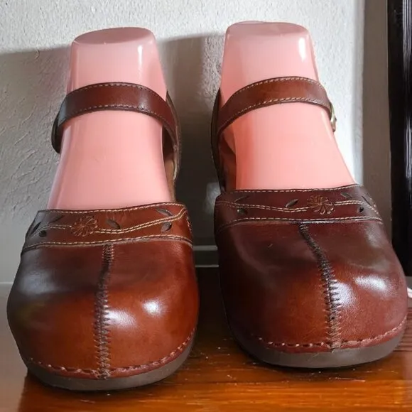 DANSKO &quot;STEFANIE&quot; 7.5 Womens Brown Leather MaryJane' Mules/Clogs