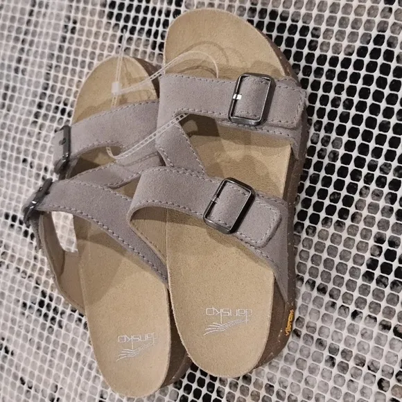 Dansko Dayna: Stone Suede Sandals