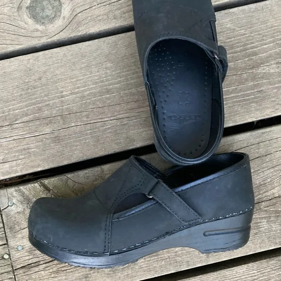 DANSKO Shoes Clogs PROFESSIONAL Non-Slip Black Leather Velcro Elastic Size 37