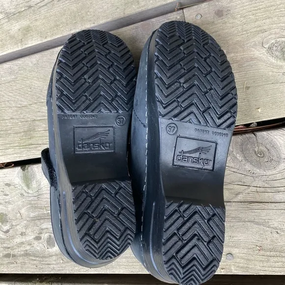 DANSKO Shoes Clogs PROFESSIONAL Non-Slip Black Leather Velcro Elastic Size 37