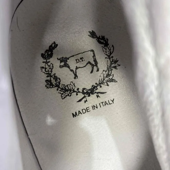 del toro Suede shoes
