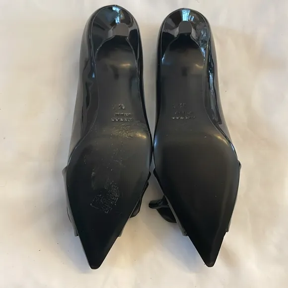 DIANE B. PANCALDI BLACK PATENT LEATHER LOW HEEL SHOES.   NEW