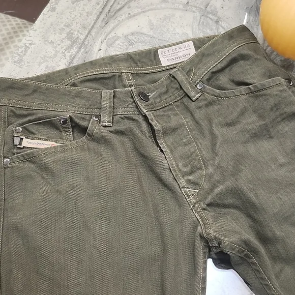 DIESEL DARRON Mens Jeans Tapered Leg Slim Casual cotton Denim Pants 30x32