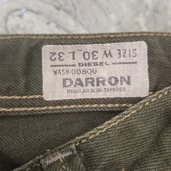 DIESEL DARRON Mens Jeans Tapered Leg Slim Casual cotton Denim Pants 30x32