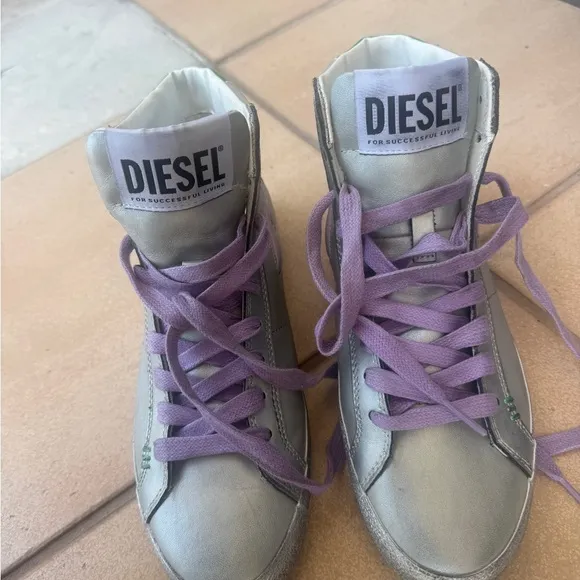Diesel Women's Gray and Purple High-Top Sneakers
