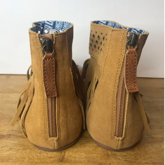Dingo Heat Wave Camel Leather Mocassin Sandals Womens  8.5