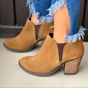 Distressed Cognac Double Gore Pull On Booties