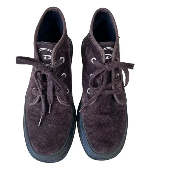 DKNY Y2K Brown Suede Chukka Boots