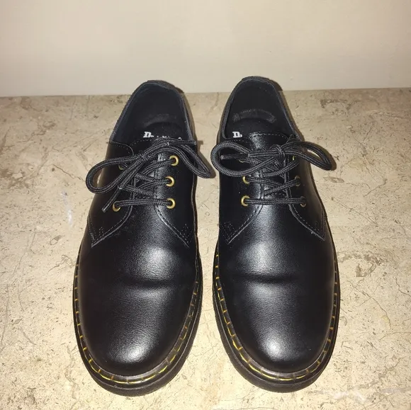 Doc Martens Classic Black Leather Unisex Shoes