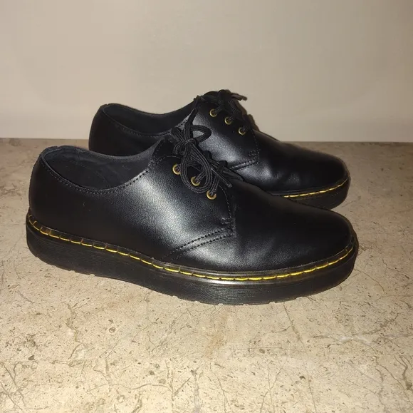 Doc Martens Classic Black Leather Unisex Shoes