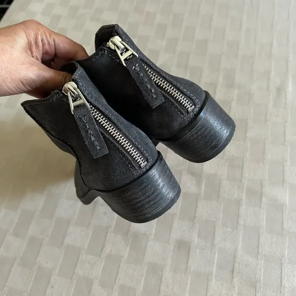 Dolce Vita Cassius Suede Ankle Boots