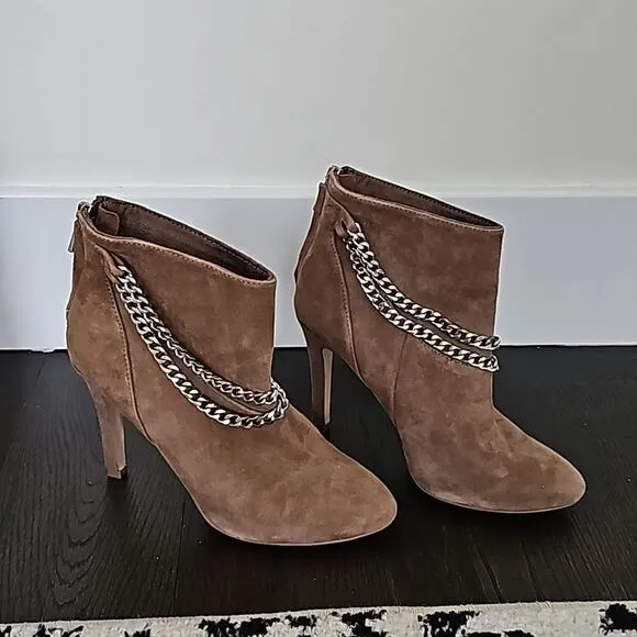 Dolce Vita Kendal Almond Brown Suede Chain Detail High Heel Ankle Boots Size 7