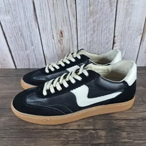Dolce Vita Notice Black Suede Sneaker Women's Sz 8 (NWOB)