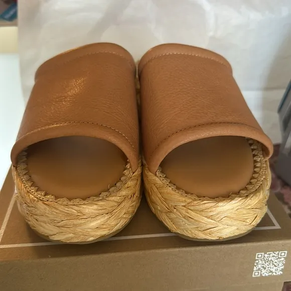 Dolce Vita Raffia Bottom Honey women’s Slide Sandals - Pablos SZ 10