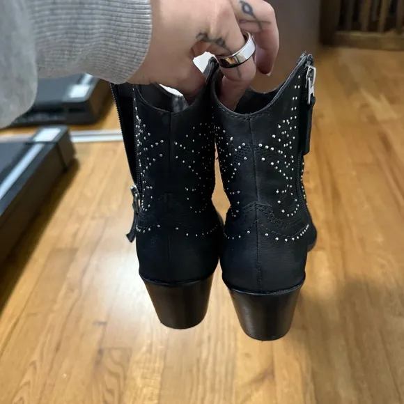 Dolce Vita Solow Stud Western Boot