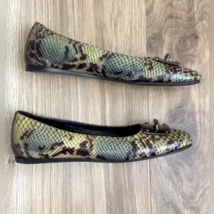 Donald J. Pliner “Ana” Python Snakeskin Leather Flats Size US 8 Made in Italy