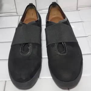 DONALD J PLINER Black Suede Platform Wedge Shoes S