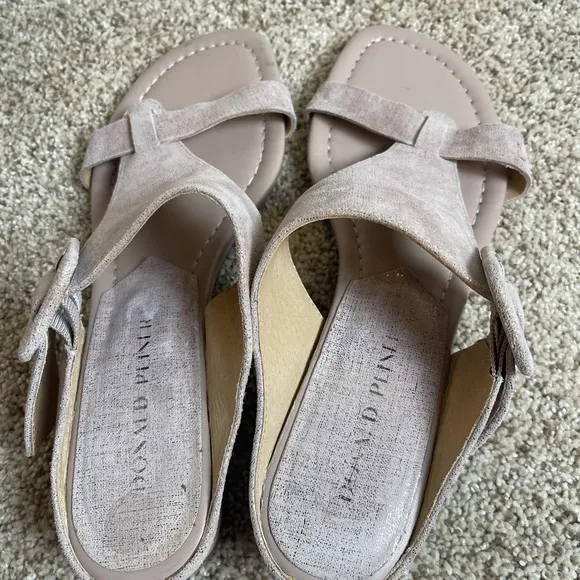 Donald Pliner Ofelia Sandals size 9