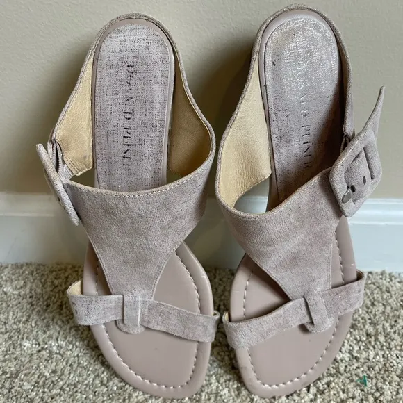 Donald Pliner Ofelia Sandals size 9