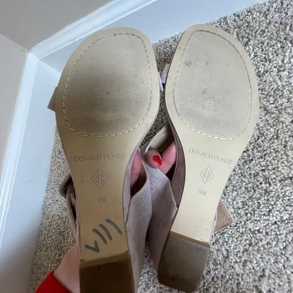 Donald Pliner Ofelia Sandals size 9