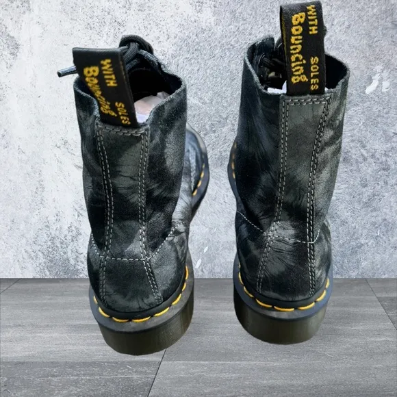 Dr. Martens 1460 Pascal Tie Dye Printed Suede Black 8 Eye Boots Women’s  NWOB