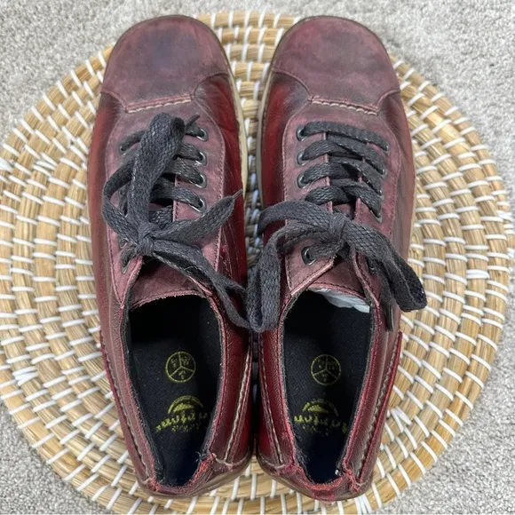 Dr. Martens Airwair Men’s 2B32 Vtg Red Leather Casual Driving Sneakers Shoes 9