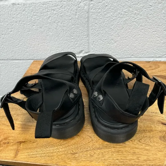Dr. Martens Gryphon Sandals Size 11