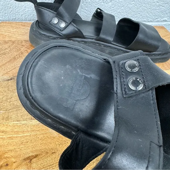 Dr. Martens Gryphon Sandals Size 11