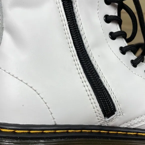 Dr. Martens NWOT White Leather 1460 Kids Boots