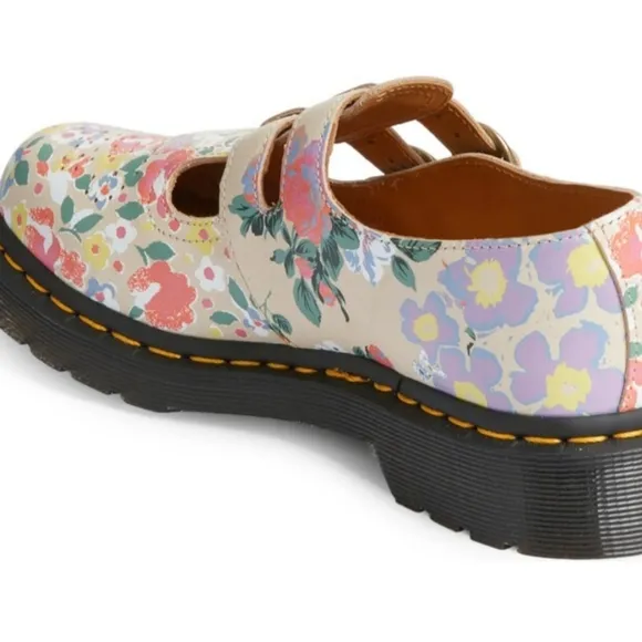 Dt Martens  8065 Mary JaneWomen shoes size5 new
