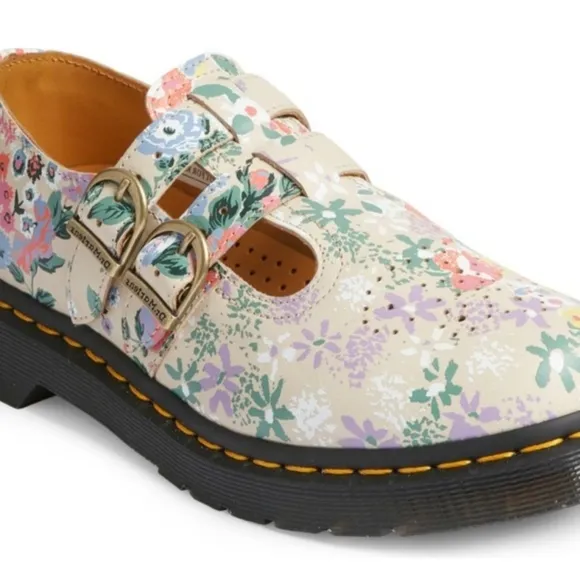 Dt Martens  8065 Mary JaneWomen shoes size5 new