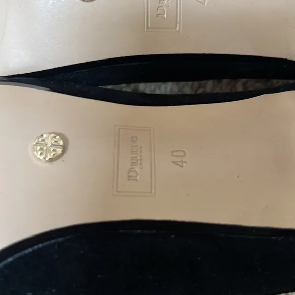 Dune London SZ 40, suede scallop edge heeled shoes.