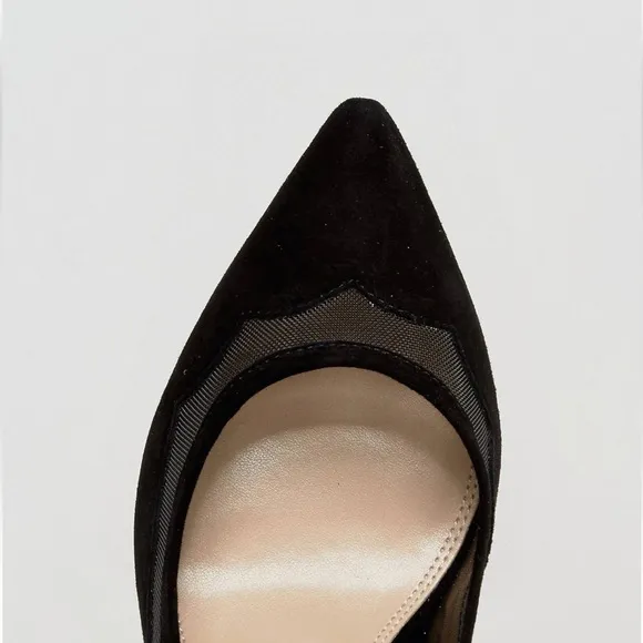 Dune London SZ 40, suede scallop edge heeled shoes.
