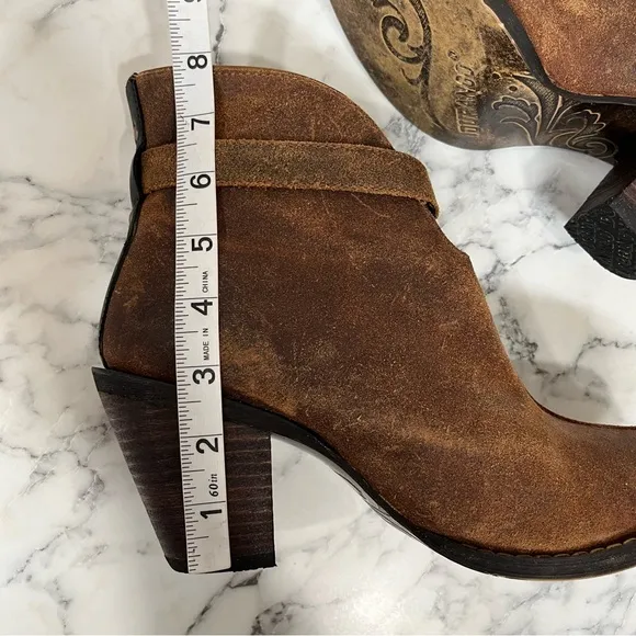 Durango waxed Nubuck suede block heel ankle boots distressed woman’s size 8