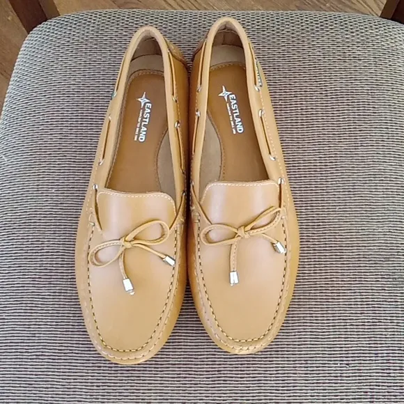 Eastland women's SHOES-LIKE NEW