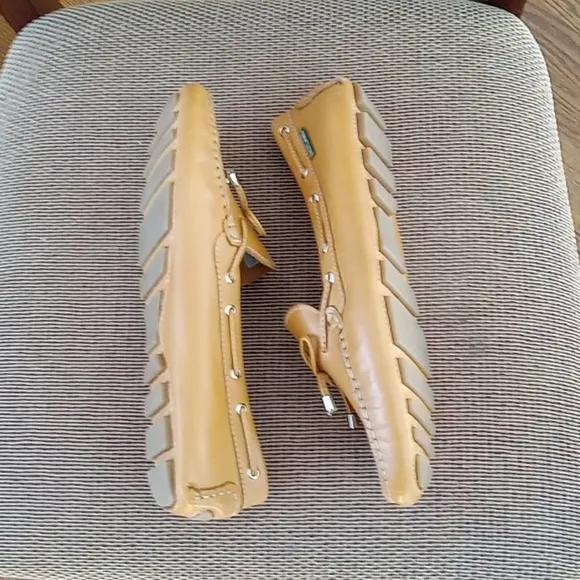 Eastland women's SHOES-LIKE NEW