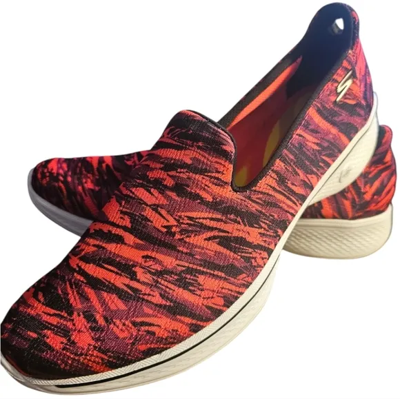 EC | HTF Skechers Womens GOwalk | Slip-Ons Multi-Color | Size: 12