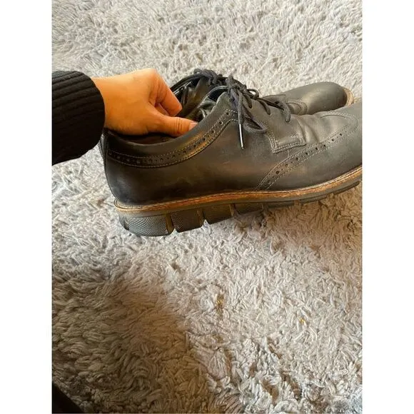 Ecco mens wingtip leather shoes size 10/10.5