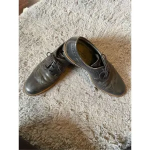 Ecco mens wingtip leather shoes size 10/10.5