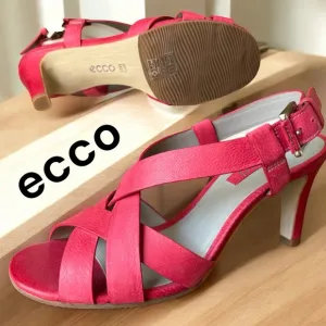 ecco-NWOB heeled sandals gorgeous open toe cross cross red leather size 6.5. New