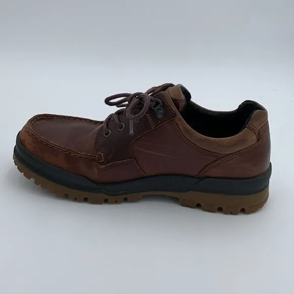 Ecco Track 25 brown leather low top ankle boots size 43