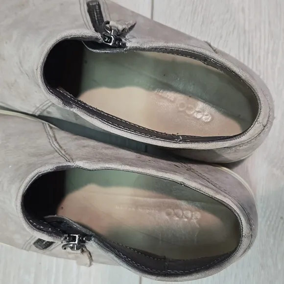 Ecco Women Ankle Soft 7 Leather Casual Gray Slip On Shoes Sz 9