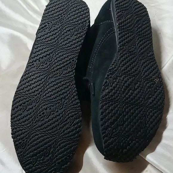 Eddie bauer black suede mocassin shoes