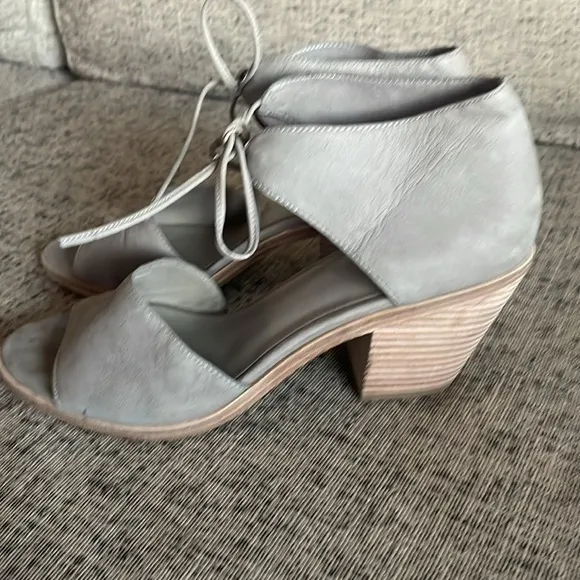 Eileen Fisher Ann Tied Front Grey Suede Leather Sandal Shoes Size 9.5