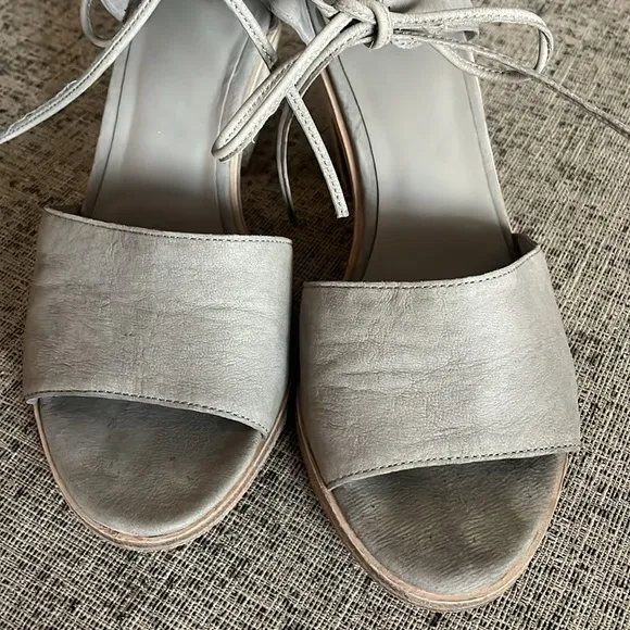 Eileen Fisher Ann Tied Front Grey Suede Leather Sandal Shoes Size 9.5