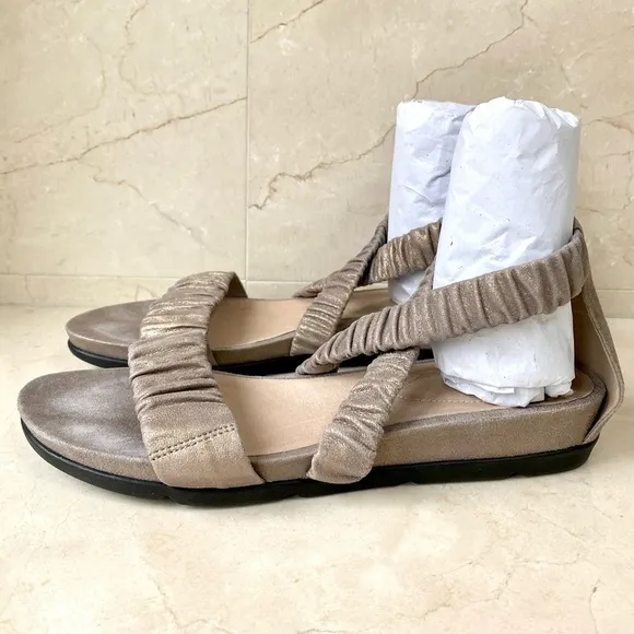 Eileen Fisher Dylan Sandals, size 10