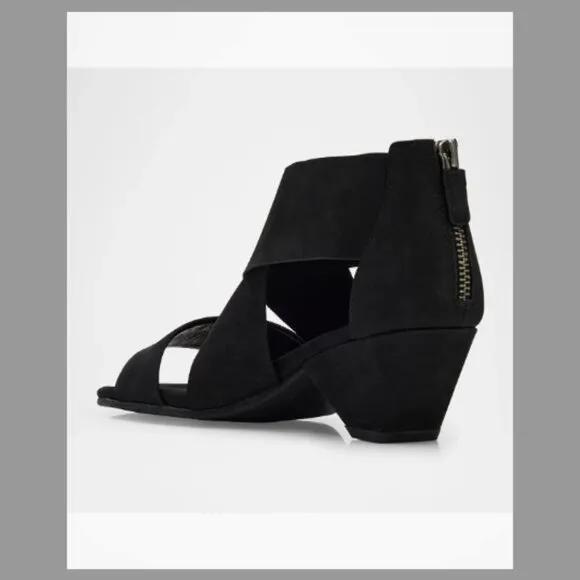 Eileen Fisher Junie Suede Strappy Sandals (Orig. $225) w/tax (Size 8B / 38EU)