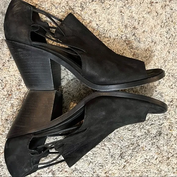 Eileen Fisher Nikki Black Leather Shoes Size 9.5